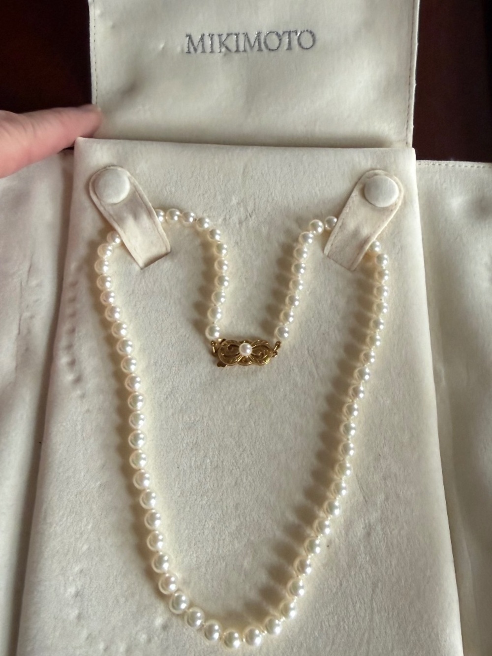 Mikimoto 16" 5mm Akoya Pearl Necklace with 18k Gold Clasp Pristine with Case